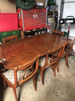 Kitchen table