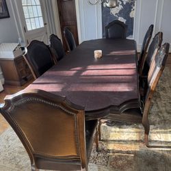 Huge Dinning Room Table 