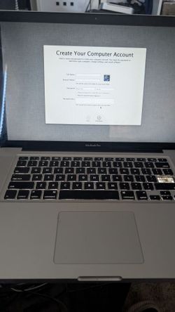 Apple MacBook Pro Laptop