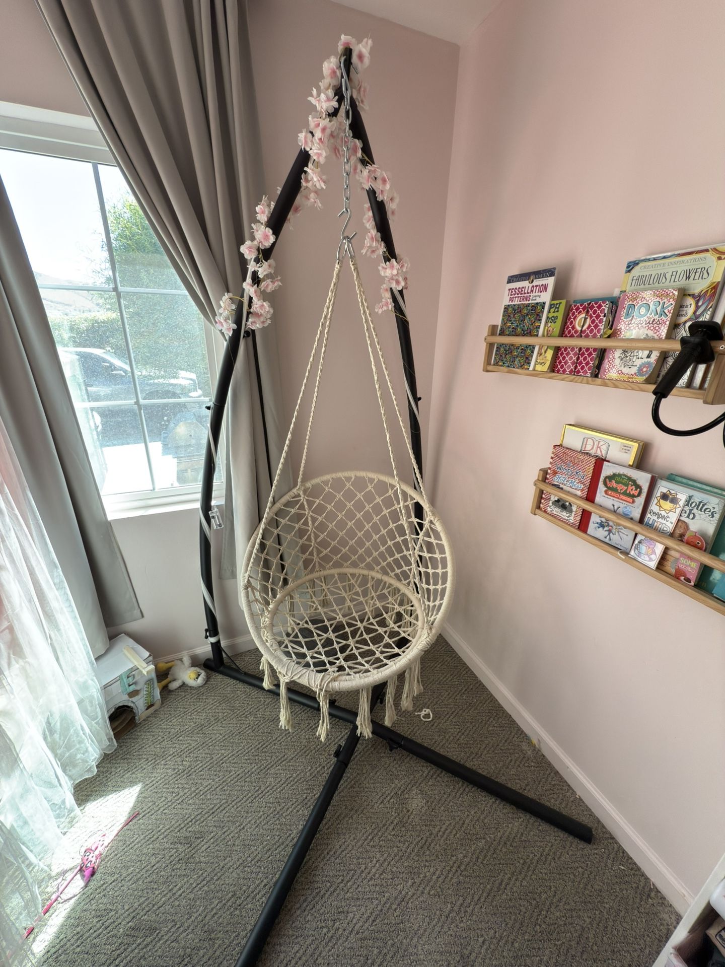 boho swinging chair 