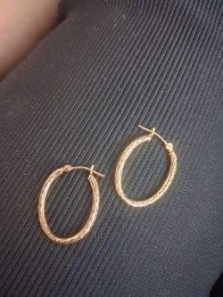 Earings