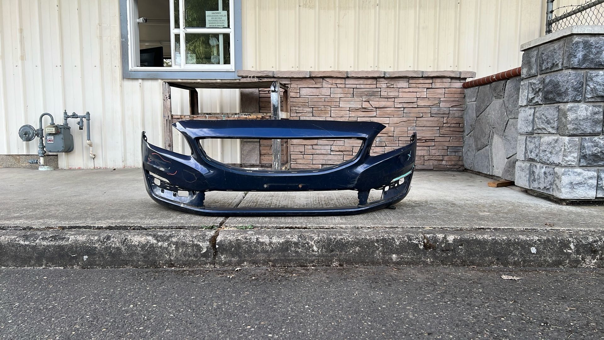 2014 To 2015 Volvo S60 Front Bumper #B738 VO1000 201