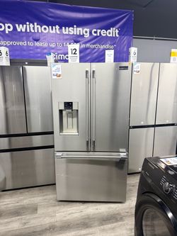 🔥FRIGIDAIRE PROFESSIONAL STAINLESS STEEL REFRIGERATOR WITH WATER AND ICE MAKER🔥