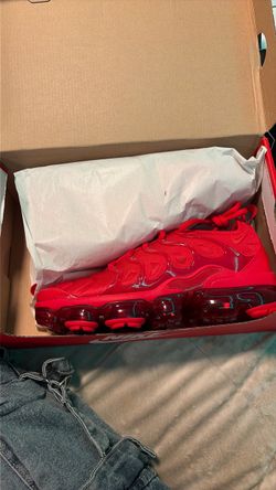 red vapor maxes women size 7