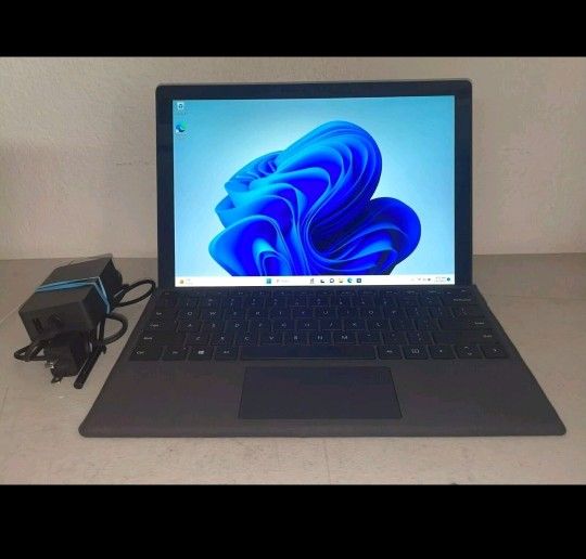 Surface Pro Corei5 4G Ram 64 SSD Window 11