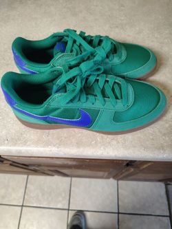 Nike low top sneakers green and blue
