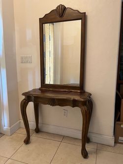 Mirrored Entryway Table w/ Drawer!