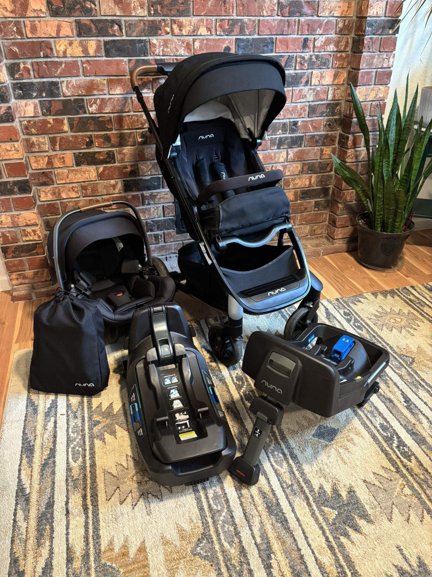 Nuna TAVO System - Stroller, Car seat, Bases