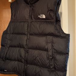 Men’s Black North-face  Vest 700 