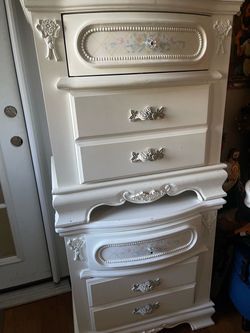 Nightstands/ side tables