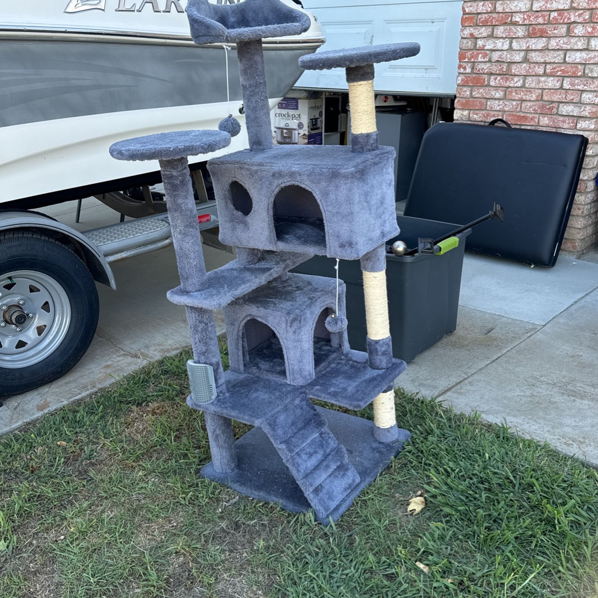 Cat House