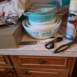 Pyrex Vintage Bowl Collection 