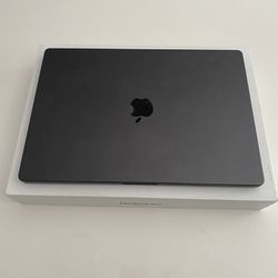 MacBook Pro 16” M3 Max chip Space Black