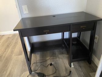 Sauder Wood Desk Lightly Used