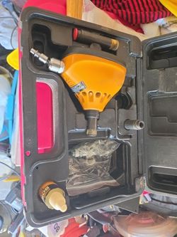 Bostitch PN100 Industrial High Speed Impact Pneumatic Palm Nailer Pre-owned