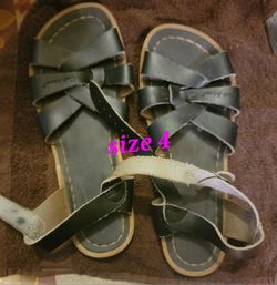 Salt Water SANDALS GIRLS SIZE 4
