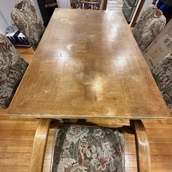 Dinning Table 