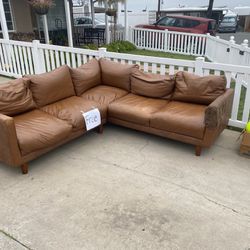 Free Sectional