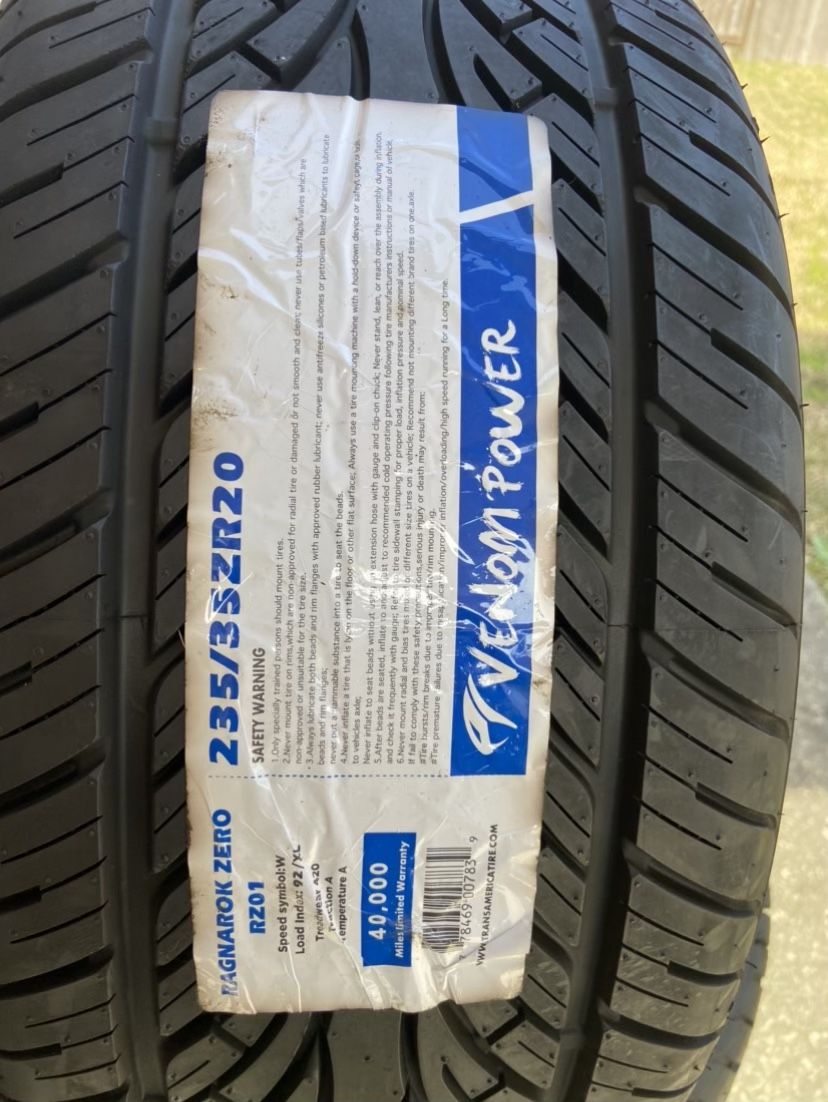 SET OF 4 NEW 235/35/ZR20 Venom Power Tires $400 CASH OBO MESSAGE ME IF YOU ARE INTERESTED !!!!