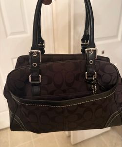 Beautiful authentic coach bag