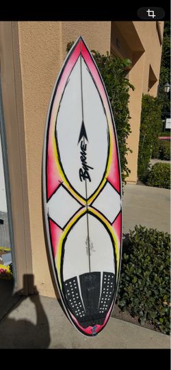Byrne Michael Baron Shapes Surfboard 5’9”