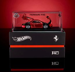 RLC Exclusive Ferrari F40 IN HAND