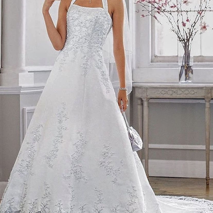 david's bridal satin wedding dress David's Bridal | Dresses | Davids Bridal White Tulle Wedding Dress With Beaded Satin Bodice Size 6