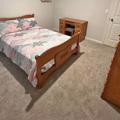  Antique Oak 4 Piece Bedroom Set