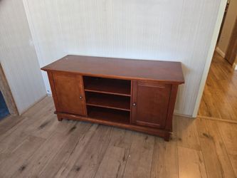 Free TV entrainment stand