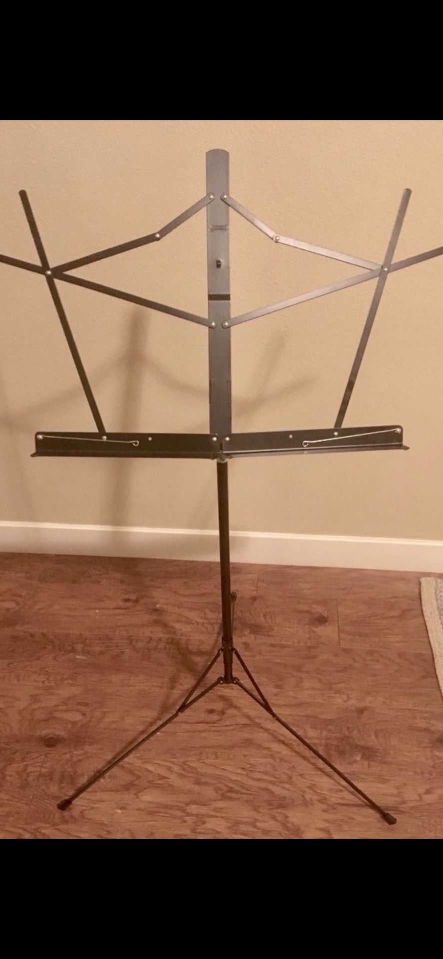 MUSIC STAND