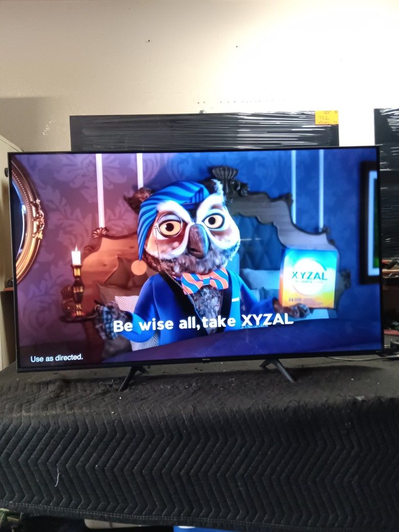65 inch tcl 4k smart tv 5 series comes with remote control shows great quality clear picture works perfect guaranteed