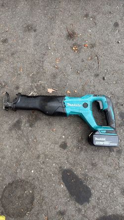 Makita 18vsawzall with battery