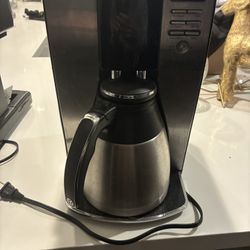 https://offerup.com/redirect/?o=TXIuQ29mZmVl Coffee Maker 