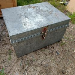 Aluminum Chest 