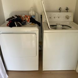 Kenmore Washer & Gas Dryer Set