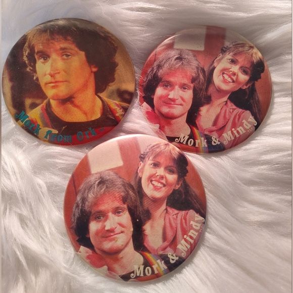 Bundle of Three (3) Vintage Mork and Mindy Buttons Pins Badges
