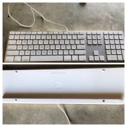 Apple authentic keyboard
