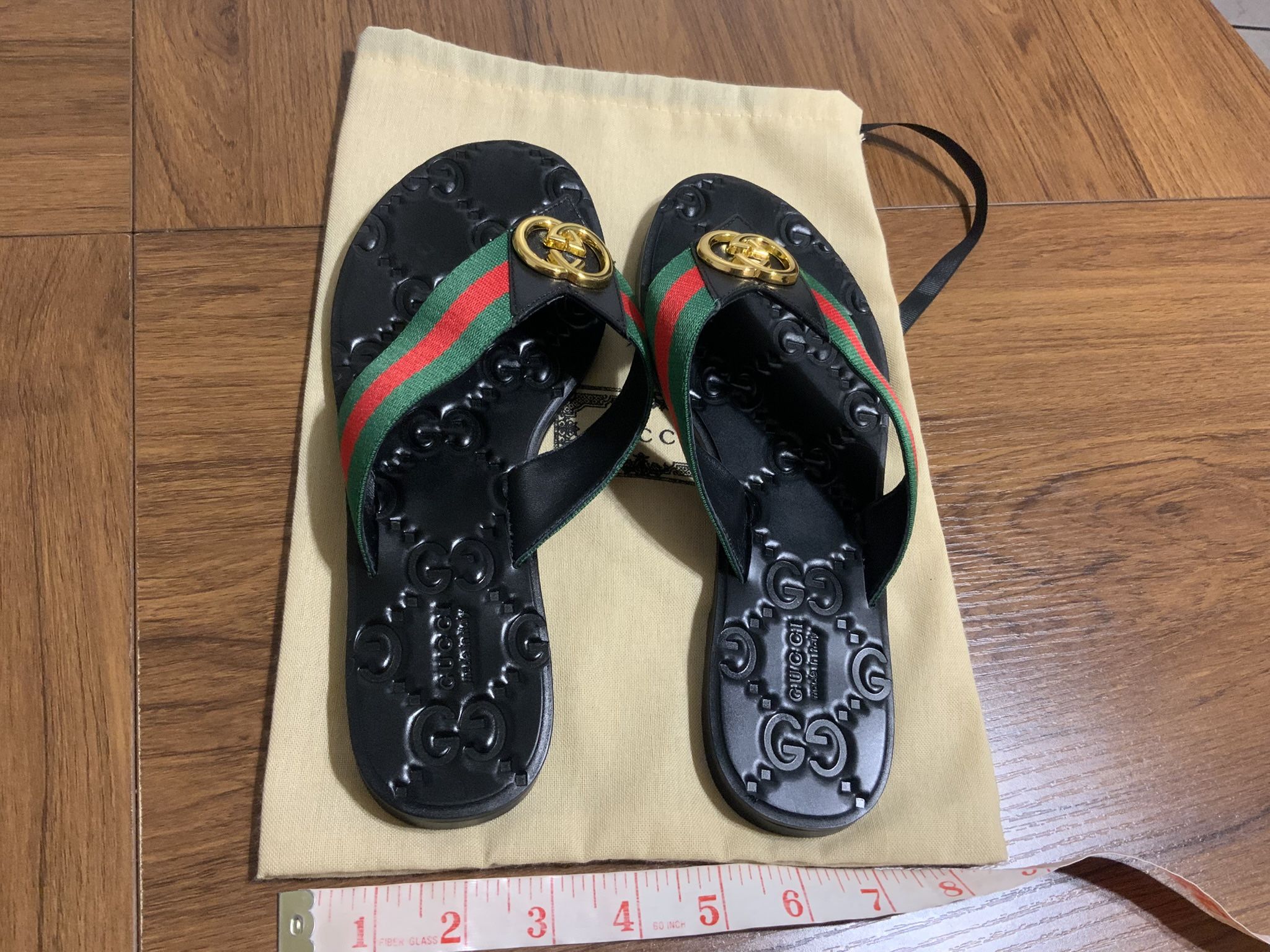 Gucci Sandals Size 10.5 Unisex, New And Never Worn, Grade A+ Looks Real