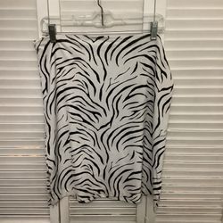 Women’s Skirt (size L)