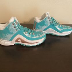 Adidas John Wall Christmas.size 10.5