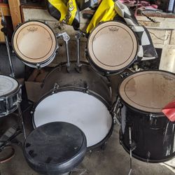 Drum set Need Gone 