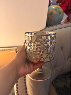 Candle holder
