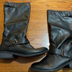 Size 9 Black Boots 