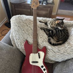 Vintage Short Scale Fender Bass Guitar