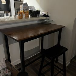 Small Dining Room Table With Seat