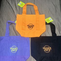 TRADER JOE’S HALLOWEEN TOTE BAGS 🎃 