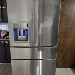 Whirlpool 2 Door Fridge 