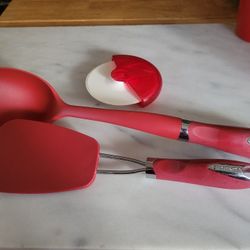 Kitchen Utensils - Like New 