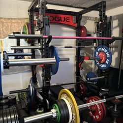 Rogue fitness fully loaded setup For Sale Read Description For Details ! 
