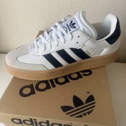Adidas Men Size 13 New 